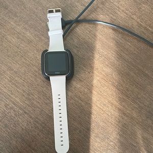 Fitbit versa. Used but in great condition.